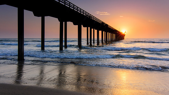Sun on the Pier